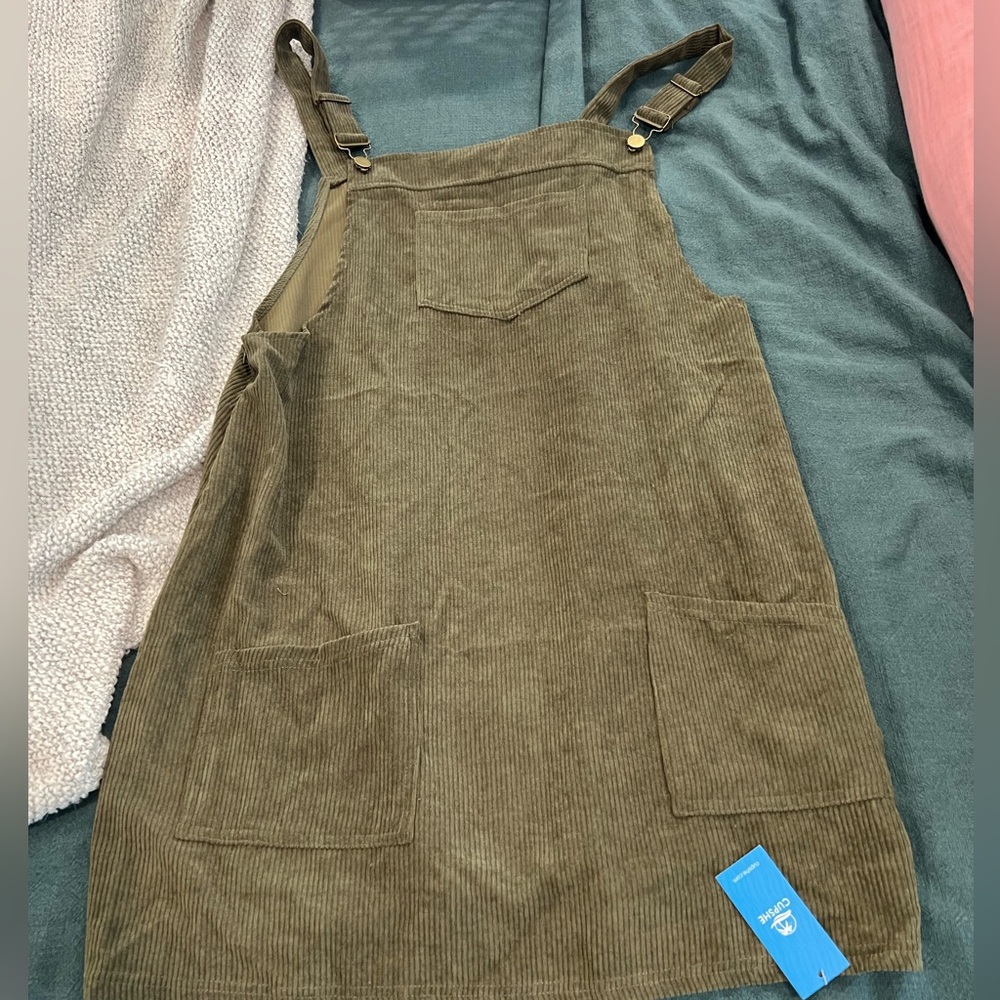 Overall dress